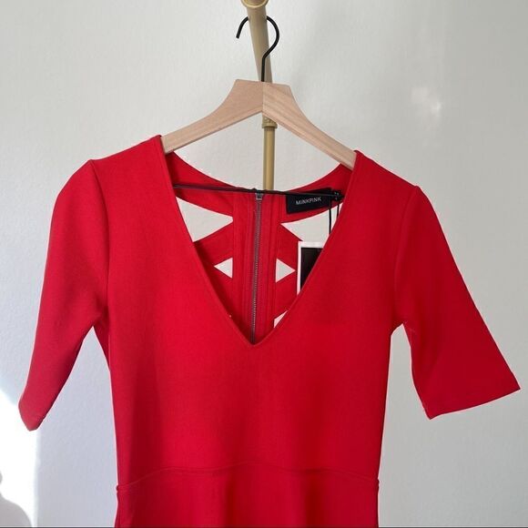 MINKPINK Criss Cross Red Skater Dress NEW S - Picture 7 of 7
